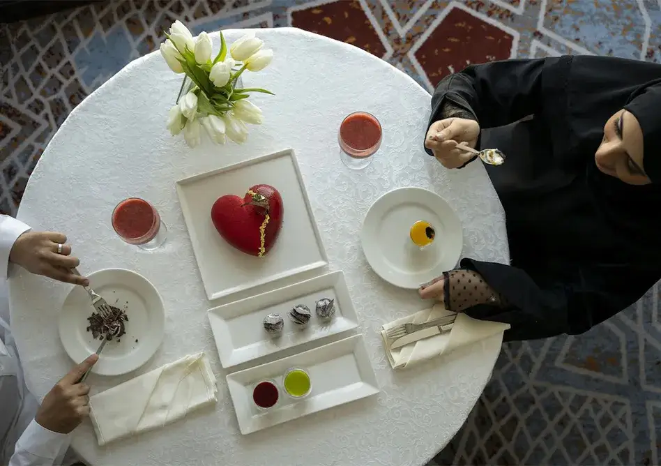 /media/hajj-images/dinning-table%20%282%29.webp