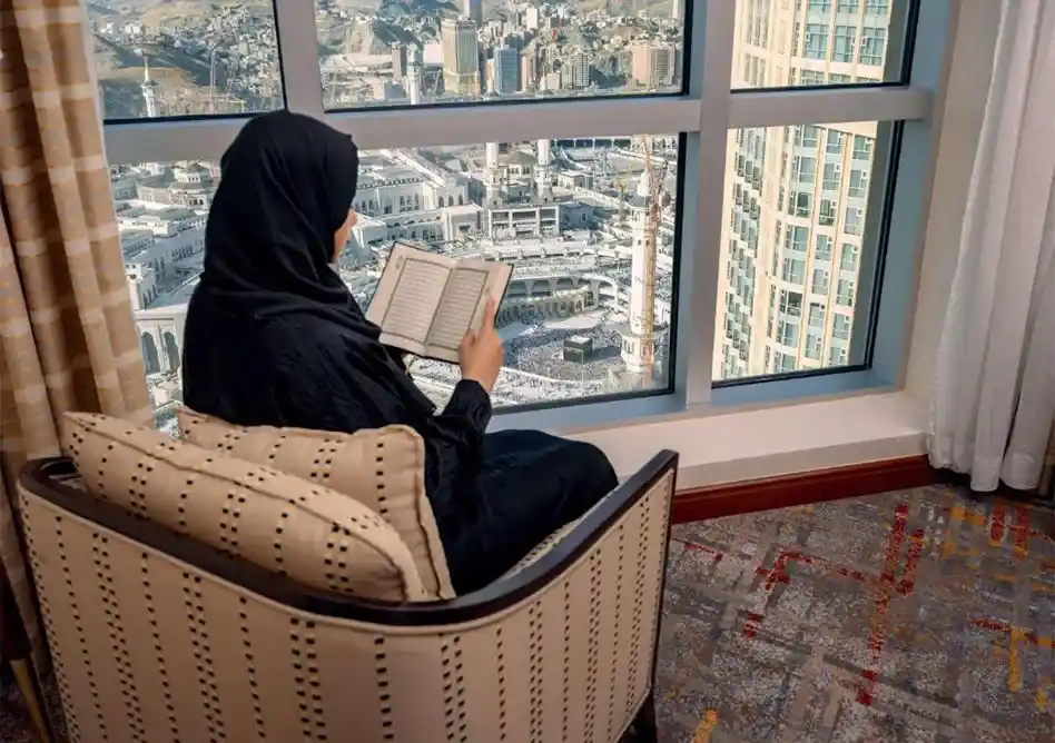 /media/hajj-images/women-pray%20%281%29.webp