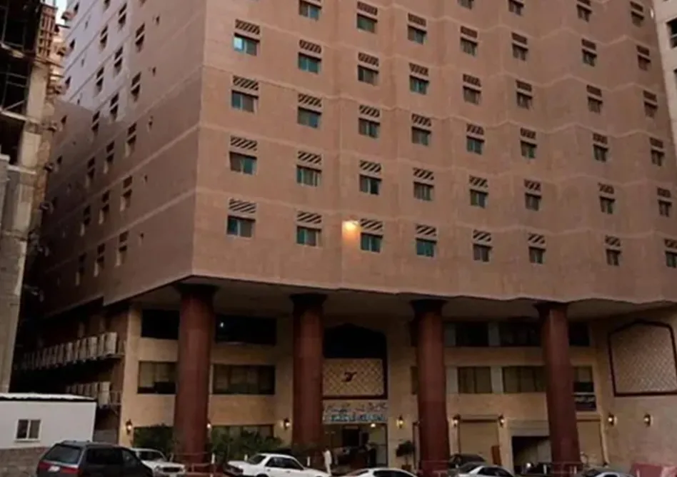 /media/umrah-images/dar-al-eiman-al-sud-hotel.webp