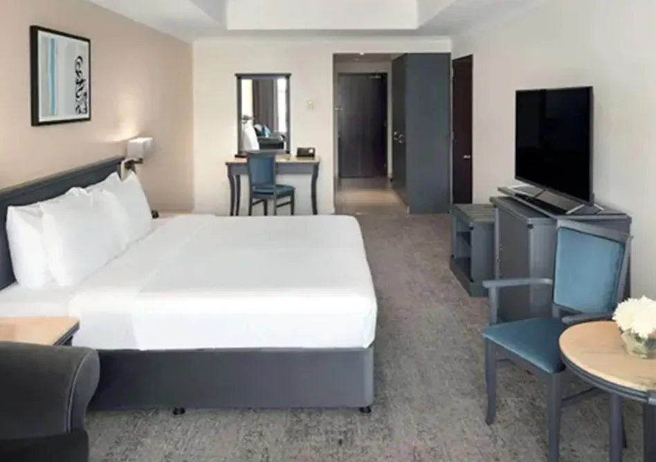 /media/umrah-images/double-bed-room.webp