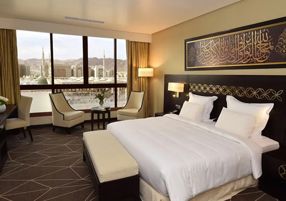 /media/umrah-images/double-bedroom%20%287%29.webp