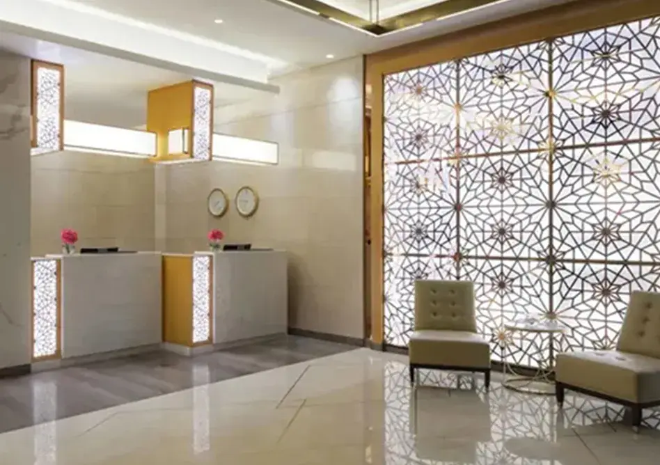 /media/umrah-images/front-office%20%284%29.webp