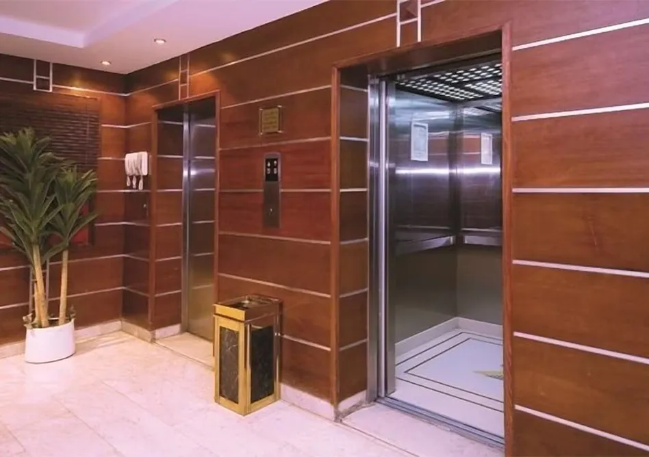 /media/umrah-images/lifting-area%20%282%29.webp