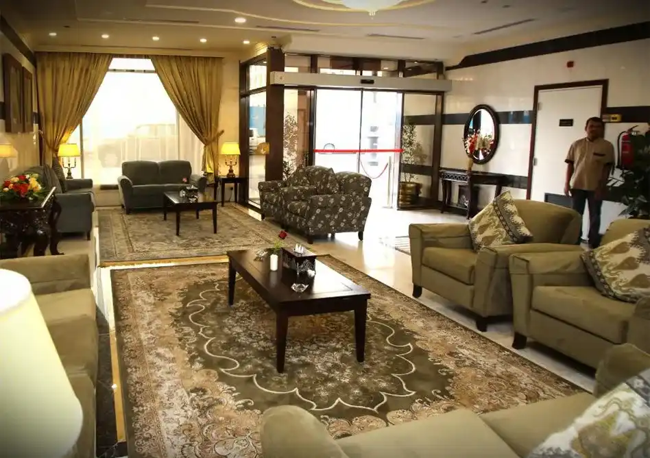 /media/umrah-images/living-area%20%283%29.webp
