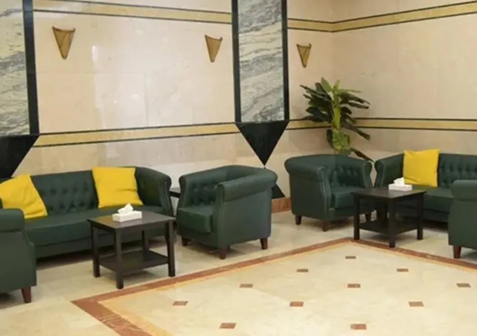 /media/umrah-images/lobby-area.webp