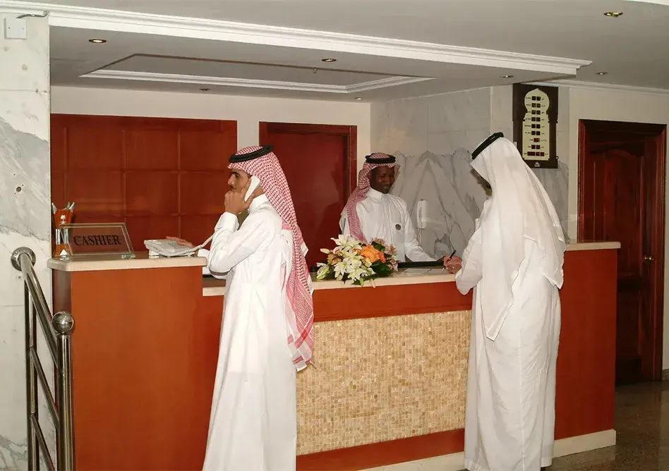 /media/umrah-images/recieption-area%20%281%29.webp