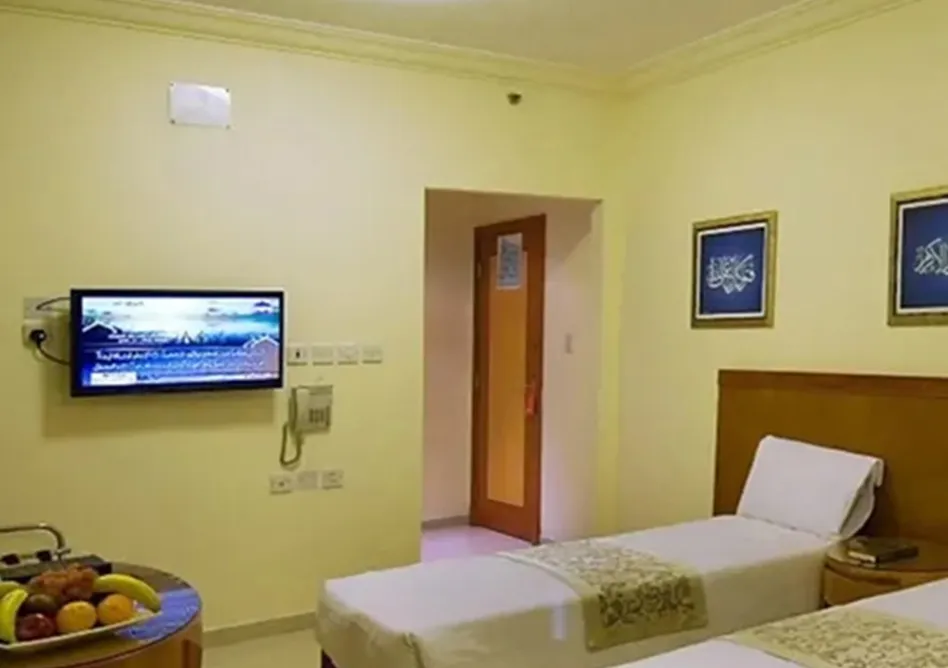 /media/umrah-images/room-area%20%282%29.webp