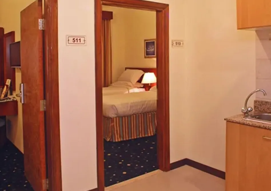 /media/umrah-images/room-view%20%282%29.webp