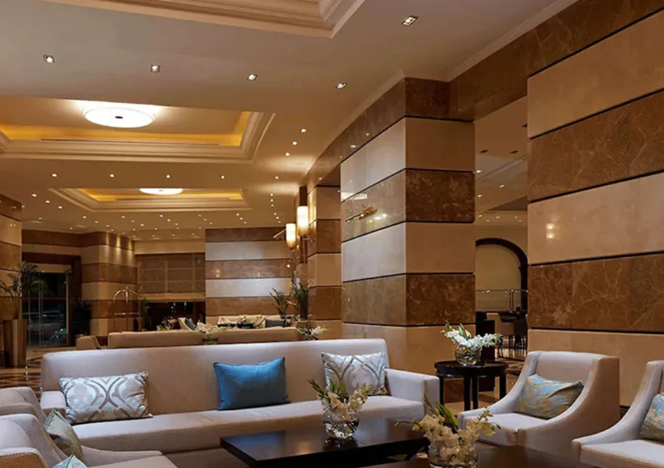 /media/umrah-images/sitting-area%20%2834%29.webp