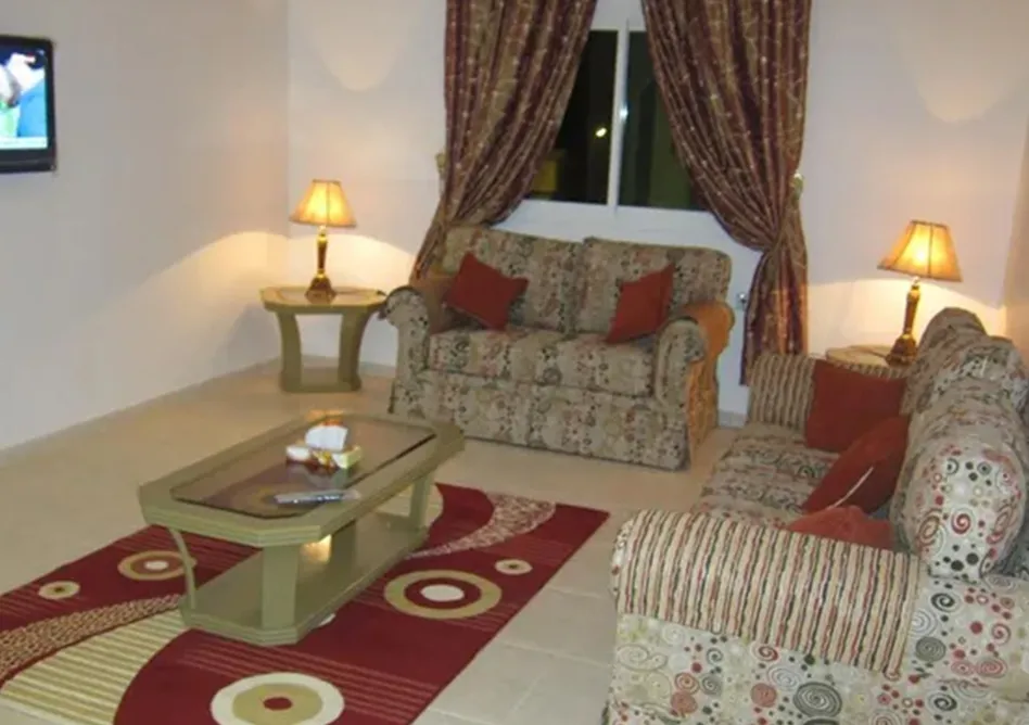 /media/umrah-images/sitting.webp